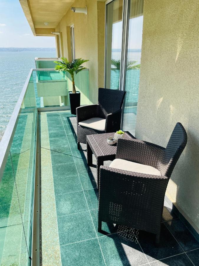 Royal Moonlight Apartment Mamaja Zewnętrze zdjęcie